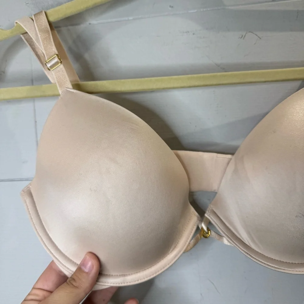 Victoria’s Secret Very Sexy Low Cut Demi Elegant Cream Women's Bra Size 32DD
